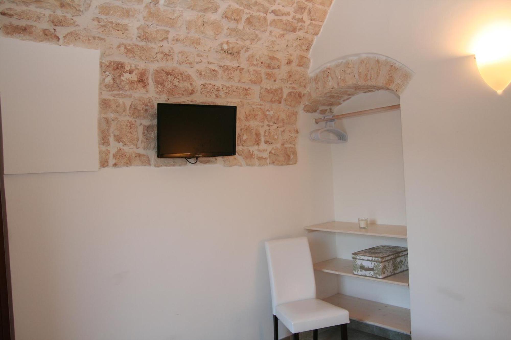 Bed and Breakfast La Dimora Gigante Castellana Grotte Habitación foto