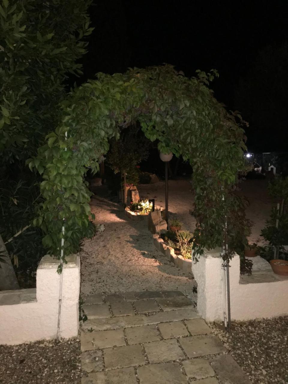 Bed and Breakfast La Dimora Gigante Castellana Grotte Exterior foto
